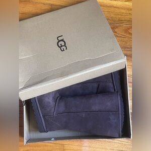 NWT UGGs W Classic Tall Sheepskin Boots